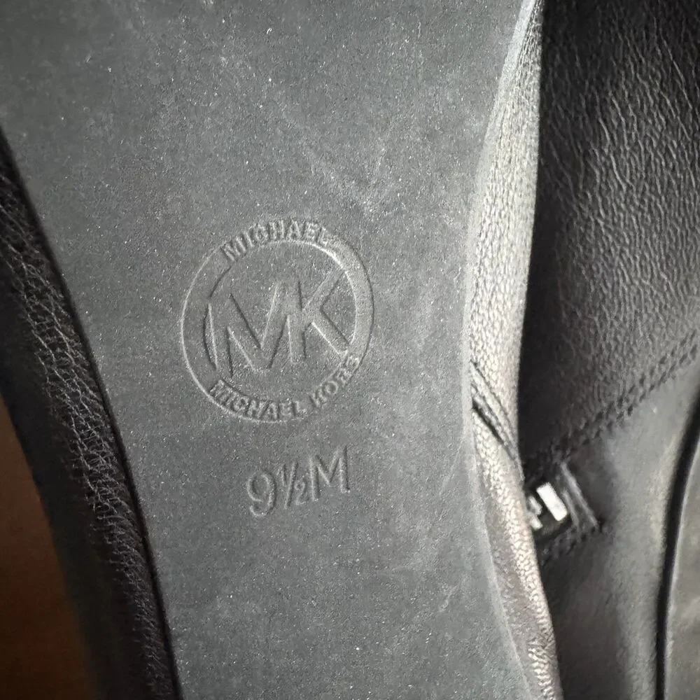 Michael Kors Cheyenne Sz 9.5 Ankle Boot Bootie Black Leather Heels Peep Toe $195